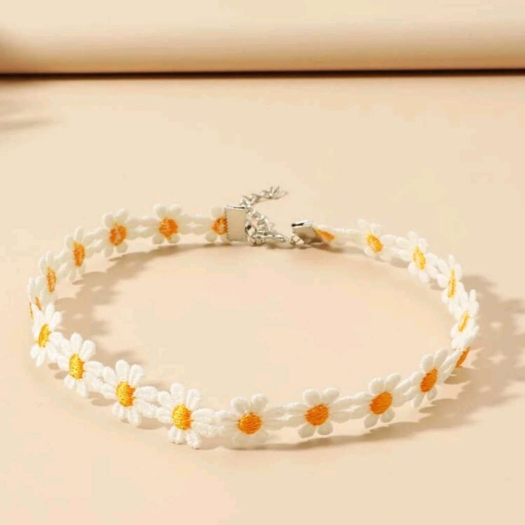Fashion Jewelry Daisy Choker